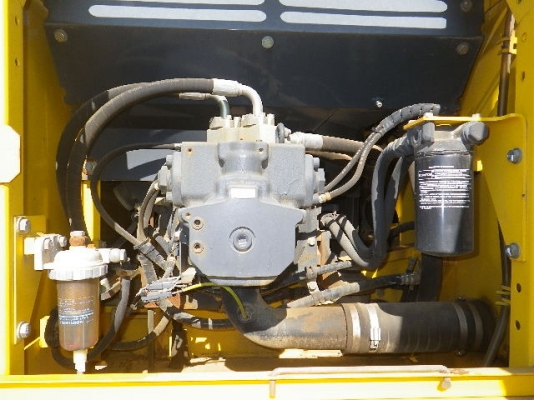 ขายรถแบคโฮ KOMATSU  PC200LC