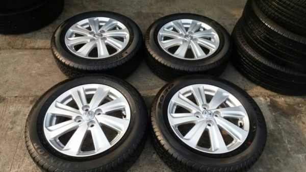 ล้อ all new vios ขอบ 15 4รู 100 พร้อมยาง 185 60 15 ชุดล่ะ 9000