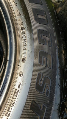 ยาง bridgestone 225 65 17 ปี 14 ชุดล่ะ 4500