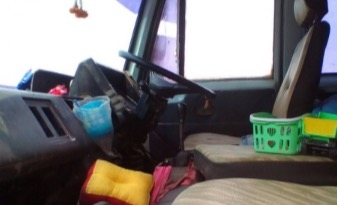 ISUZU ROCKY 165 HP 6BD1 หกล้อดั๊มพ์ กระบะดั๊มพ์เหล็ก 6 ตันความยาว 4 เมตรสวยๆสภาพดีมากครับพร้อมใช้งานได้เลย เครื่องยนต์แรงดีเดิมๆไม่มีแตกเยิ้ม ภายในห้องเก๋งคอนโซลสวยครบพร้อม พวงมาลัยเพาเวอร์ ระบบเบรคทริ๊ปฟี้ครบครัน ช่วงล่างใหญ่ ยาง 9.00 ขอบ 20 สภาพดีประมาณ ISUZU ROCKY 165 HP 6BD1 หกล้อดั๊มพ์ กระบะดั๊มพ์เหล็ก 6 ตันความยาว 4 เมตรสวยๆสภาพดีมากครับพร้อมใช้งานได้เลย เครื่องยนต์แรงดีเดิมๆไม่มีแตกเยิ้ม ภายในห้องเก๋งคอนโซลสวยครบพร้อม พวงมาลัยเพาเวอร์ ระบบเบรคทริ๊ปฟี้ครบครัน ช่วงล่างใหญ่ ยาง 9.00 ขอบ 20 สภาพดีประมาณ