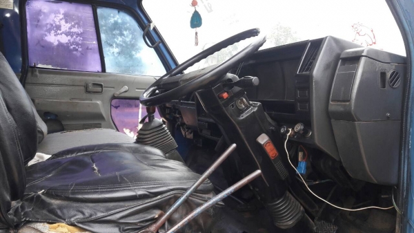 ขาย6ล้อดั้ม 115 แรง Fหลัง เพาเวอร์ ทะเบียนพร้อมโอน