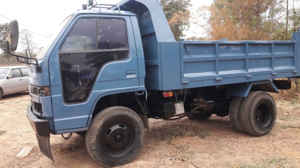 ขาย6ล้อดั้ม 115 แรง Fหลัง เพาเวอร์ ทะเบียนพร้อมโอน