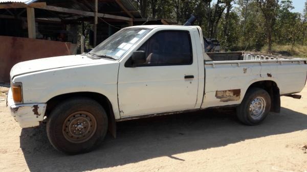 ขายกระบะนีสสันบิกเอ็ม ทะเบียนพร้อมโอน