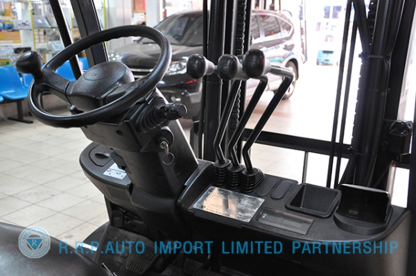 ขายรถโฟล์คลิฟท์มือสอง TOYOTA รุ่น 8FD25-34255 ราคา 580,000 บาท นำเข้าจากประเทศญี่ปุ่น 100\% ไม่เคยใช้งานในไทย