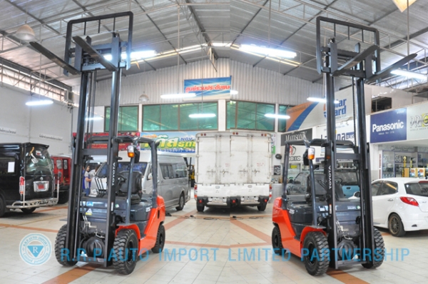 ขายรถโฟล์คลิฟท์มือสอง TOYOTA รุ่น 8FD25-34255 ราคา 580,000 บาท นำเข้าจากประเทศญี่ปุ่น 100\% ไม่เคยใช้งานในไทย