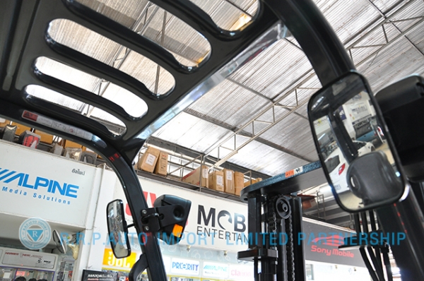 ขายรถโฟล์คลิฟท์มือสอง TOYOTA รุ่น 8FD25-34255 ราคา 580,000 บาท นำเข้าจากประเทศญี่ปุ่น 100\% ไม่เคยใช้งานในไทย