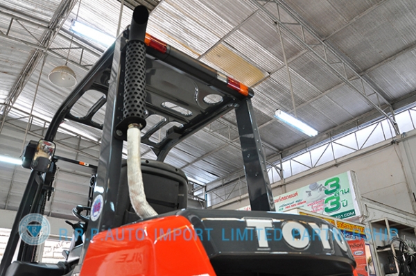 ขายรถโฟล์คลิฟท์มือสอง TOYOTA รุ่น 8FD25-34255 ราคา 580,000 บาท นำเข้าจากประเทศญี่ปุ่น 100\% ไม่เคยใช้งานในไทย