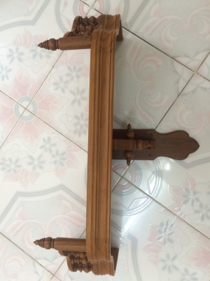 หิ้งพระไม้  สภาพดี