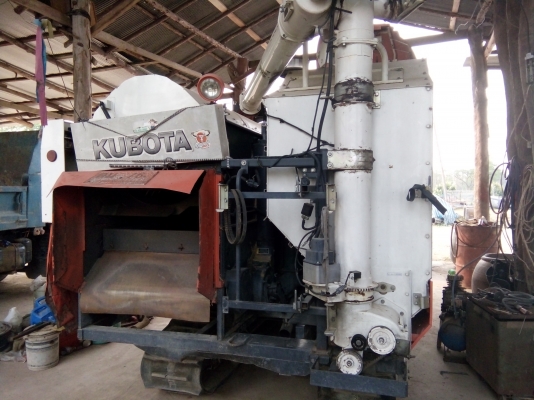 รถเกี่ยว68จีตัวนิวสปริงเอกสารพร้อม295000 ฝาครอบครบ รถเกี่ยว68จีตัวนิวสปริงเอกสารพร้อม295000 ฝาครอบครบ