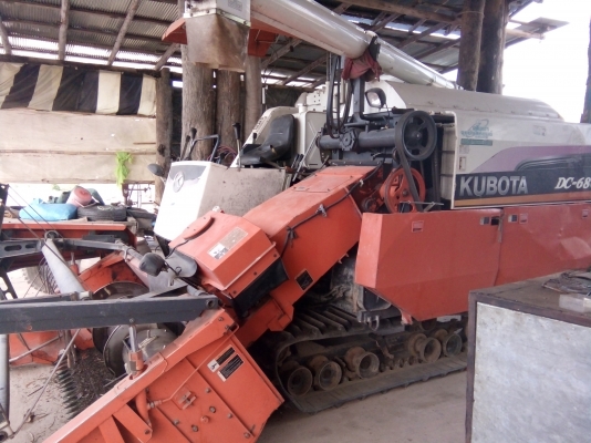 รถเกี่ยว68จีตัวนิวสปริงเอกสารพร้อม295000 ฝาครอบครบ รถเกี่ยว68จีตัวนิวสปริงเอกสารพร้อม295000 ฝาครอบครบ