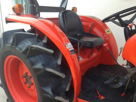 คูโบต้า L4708 4 WD ใบมีดตราช้าง โรตารี่ตราช้าง RX182F