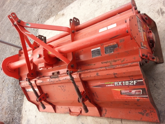 คูโบต้า L4708 4 WD ใบมีดตราช้าง โรตารี่ตราช้าง RX182F