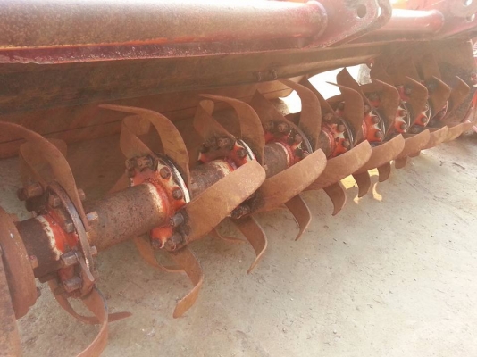 คูโบต้า L4708 4 WD ใบมีดตราช้าง โรตารี่ตราช้าง RX182F