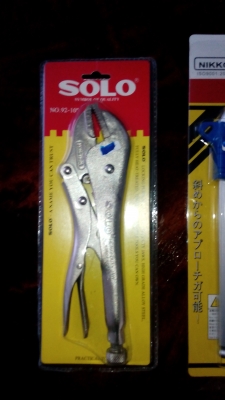 คีมล๊อคกับหกเหลี่ยม