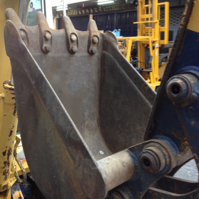 SALE___แบคโฮ KOMATSU PC20-5เก่านอก จากJanpan สภาพเดิมๆ สวย พร้อมใช้งาน SALE___แบคโฮ KOMATSU PC20-5เก่านอก จากJanpan สภาพเดิมๆ สวย พร้อมใช้งาน