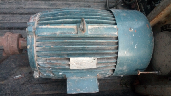 ขาย !! มอเตอร์10แรง3สาย.ยี่ห้อcomton รอบ1450พร้อมใช้งาน