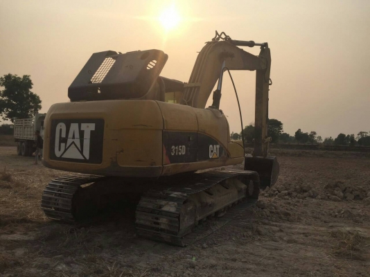 ขาย 1,285,000 CAT  315 DL   ทำงาน 10,804 ชั่วโมง  เครื่องดี   ปั้มดี โช่หนา เอวเเน่น ไฟฟ้าครบ เอกสารอินวอยท์รถสวยพร้อมใช้เอกสารพร้อม 090-772-3710 090-772-3708