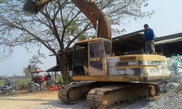 ขาย 715,000 CAT 320 V1 เครื่องดี   ปั้มดี โช่หนา เอวเเน่น ไฟฟ้าครบ เอกสารเล่มทะเบียน 090-772-3710 090-772-3708
