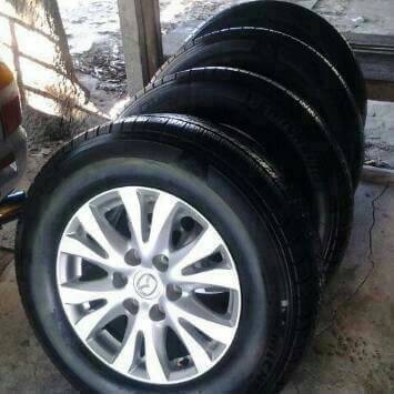 แม็กมาสด้า BT50 ขอบ17 6รู139 พร้อมยาง