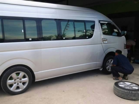 แม็กโตโยต้าขอบ17 พร้อมยางใหม่ๆใส่รถตู้ รถกะบะ