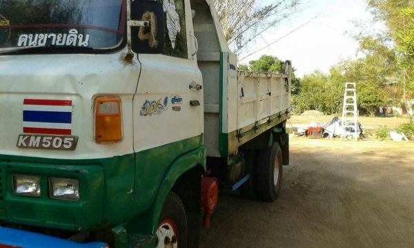 ขายรถ6ล้อ ดั้มKM505 เครื่อง117แรง เครื่องดี แคชซีสวย สภาพพร้อมใช้งาน เอกสารพร้อมโอน ราคา330,000 สนใจโทร 090-8588220คุณนะ 093-3258446คุณบิว หรือเข้าดูสินค้าอื่นๆได้ที่ www.truck.in.th/498 หรือเพจFacebook ณรงค์ ซื้อขายรถมือสอง (เว็บไซต์ส่วนตัว) หรือFacebook