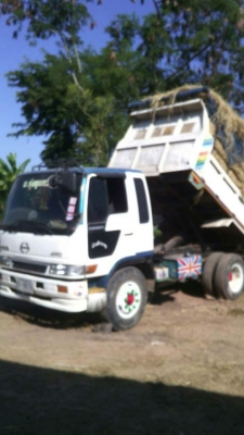 ขายรถ6ล้อ ดั้มยาง900 เครื่อง145แรง ภายในสวย เครื่องดี แคชซีสวย เอกสารพร้อมโอน สนใจโทร 090-8588220คุณนะ 093-3258446คุณบิว หรือเข้าดูสินค้าอื่นๆได้ที่ www.truck.in.th/498 หรือเพจFacebook ณรงค์ ซื้อขายรถมือสอง (เว็บไซต์ส่วนตัว) หรือFacebook คุณนะ รถบรรทุก