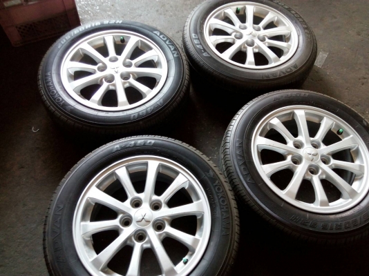 แม็กขอบ 16 ขนาด 5 รู พร้อมยาง YOKOHAMA  205/60R16 สวยดอกยางนิ่ม ชุด 4 ล้อ tel.081-427-3941 ไลน์ไอดี  0814273941