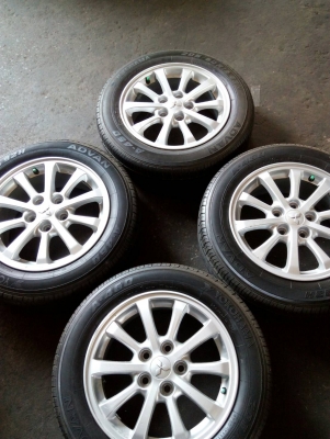 แม็กขอบ 16 ขนาด 5 รู พร้อมยาง YOKOHAMA 205/60R16 สวยดอกยางนิ่ม ชุด 4 ล้อ tel.081-427-3941 ไลน์ไอดี 0814273941 แม็กขอบ 16 ขนาด 5 รู พร้อมยาง YOKOHAMA 205/60R16 สวยดอกยางนิ่ม ชุด 4 ล้อ tel.081-427-3941 ไลน์ไอดี 0814273941