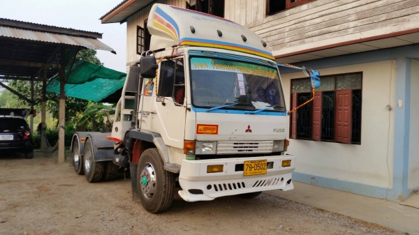 ขาย10ล้อ หัวลาก MITSUBISHI  FN 527SR ยูโร 1