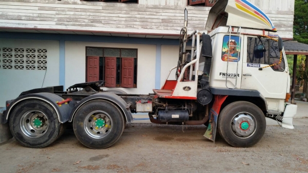 ขาย10ล้อ หัวลาก MITSUBISHI  FN 527SR ยูโร 1