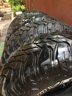 ยาง mud cooper stt 265/75/16 ปี 12 ยาง mud cooper stt 265/75/16 ปี 12