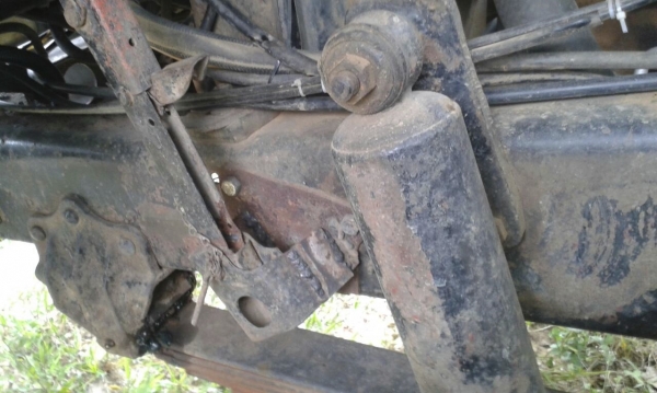 รถมิตซู 10 ล้อดั้ม FN225K  190 แรงม้า. ปี 27.     สนใจติดต่อ  081 - 6079515