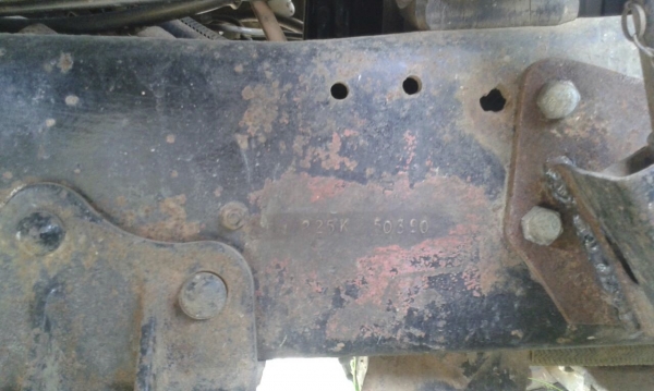 รถมิตซู 10 ล้อดั้ม FN225K  190 แรงม้า. ปี 27.     สนใจติดต่อ  081 - 6079515