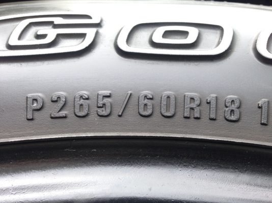 ยาง BF Goodrich 265 60 18 ปี11 ดอกเต็ม ไม่มีปะ ใช้กันยาว ราคาไม่แพง ยาง BF Goodrich 265 60 18 ปี11 ดอกเต็ม ไม่มีปะ ใช้กันยาว ราคาไม่แพง