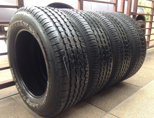 ยาง BF Goodrich 265 60 18 ปี11 ดอกเต็ม  ไม่มีปะ ใช้กันยาว ราคาไม่แพง