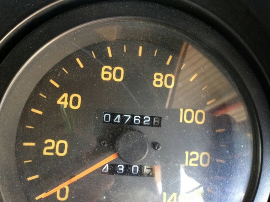 ขาย 6 ล้อดัมพ์เครน 3.5 ตัน ท้องวี 4 ปอก อีซูซุ เดก้า 195 แรง ปี 43 สภาพสวย วิ่งน้อย 4x,xxx โล  พร้อมใช้  จัดแนนท์ได้ครับ สนใจติดต่อ 081-9420141  ,  081-5715326