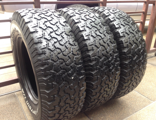 ยาง BF Goodrich 265 75 16 ปี11 ดอกเต็ม ไม่มีปะ จำนวน 3เส้น ราคาไม่แพง
