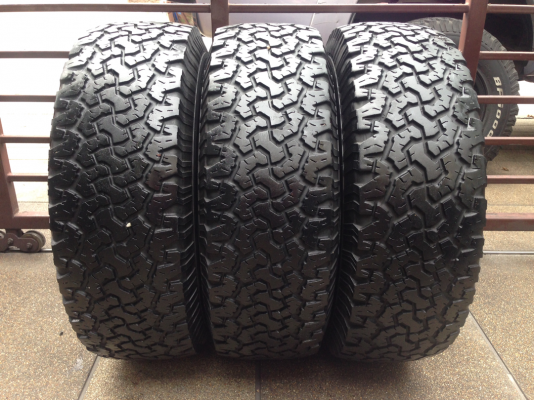 ยาง BF Goodrich 265 75 16 ปี11 ดอกเต็ม ไม่มีปะ จำนวน 3เส้น ราคาไม่แพง