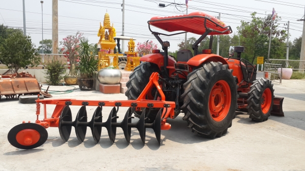 ** ราคา 695,000 ** KUBOTA M8540 ใบดัน+ผาน7 รถเดิมทั้งคัน สีเดิม เครื่องเดิม ไม่เคยทำ . ** ราคา 695,000 ** KUBOTA M8540 ใบดัน+ผาน7 รถเดิมทั้งคัน สีเดิม เครื่องเดิม ไม่เคยทำ .