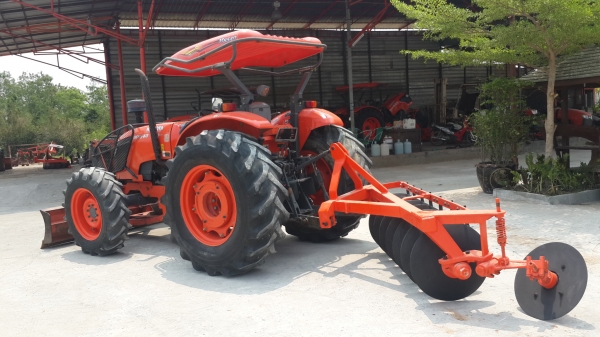 ** ราคา 695,000 ** KUBOTA M8540 ใบดัน+ผาน7 รถเดิมทั้งคัน สีเดิม เครื่องเดิม ไม่เคยทำ . ** ราคา 695,000 ** KUBOTA M8540 ใบดัน+ผาน7 รถเดิมทั้งคัน สีเดิม เครื่องเดิม ไม่เคยทำ .