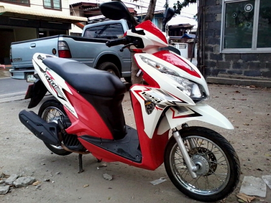 ขายClick125i หัวฉีด ปี56 (ฟรีหมวกกันน็อคใหม่1ใบ)