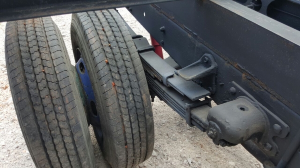 รถฮีโน่ 6 ล้อ FB2W  120 แรงม้า. ปี 37.   ( * ขาย หัว , คัชซี. )    สนใจติดต่อ  081 - 6079515