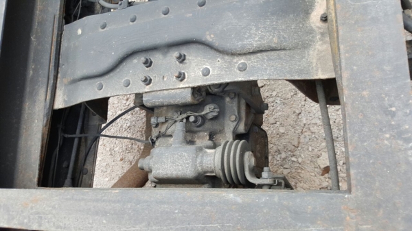 รถฮีโน่ 6 ล้อ FB2W  120 แรงม้า. ปี 37.   ( * ขาย หัว , คัชซี. )    สนใจติดต่อ  081 - 6079515