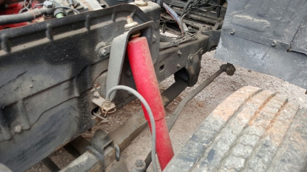 รถฮีโน่ 6 ล้อ FB2W  120 แรงม้า. ปี 37.   ( * ขาย หัว , คัชซี. )    สนใจติดต่อ  081 - 6079515