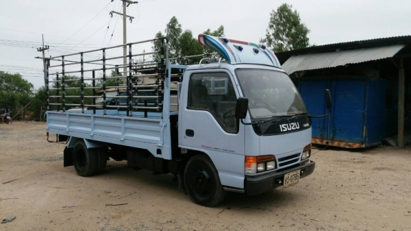 ISUZU  110  แรง  รถเดิม  ครัชชีสวย  เอกสารพร้อม  รถพร้อมใช้งาน