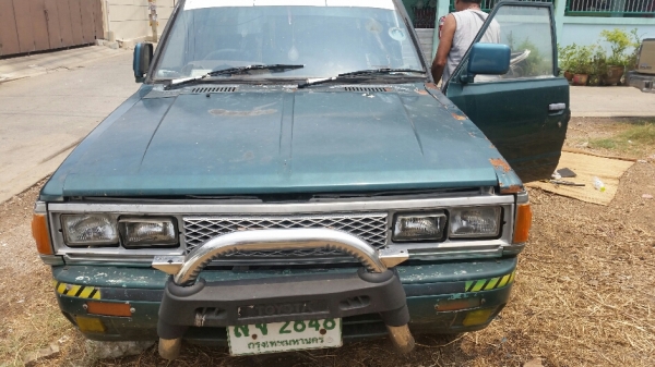 กระบะนิสสันหัวเดียว เครื่องtd27 ลงเล่มทะเบียนไม่ขาด ขับโอน ขาย 37,000 บาท