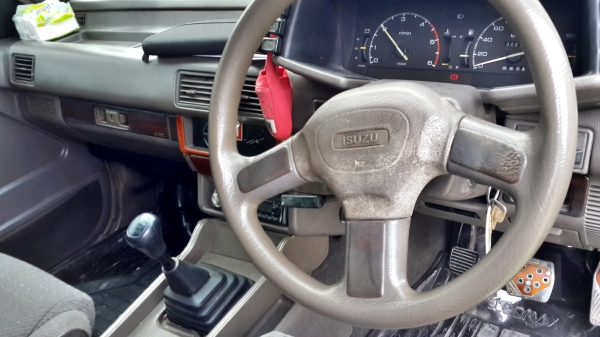 รถบ้าน เครื่องดี ประหยัด มังกรทอง 90HP(เลขทะเบียน 595 เปลี่ยนไปแล้ว)