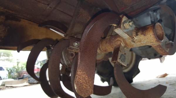 รถพรวนดิน 9 แรง 4 จังหวะ รหัสสินค้า  Y - 14