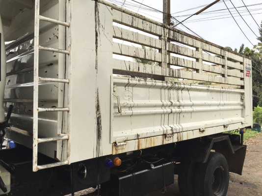 รถอีซูซุ 6 ล้อดั้ม FRR 210 แรงม้า  ปี 57.  ( รถวิ่ง 53,xxx กม. )     สนใจติดต่อ  081 - 6079515