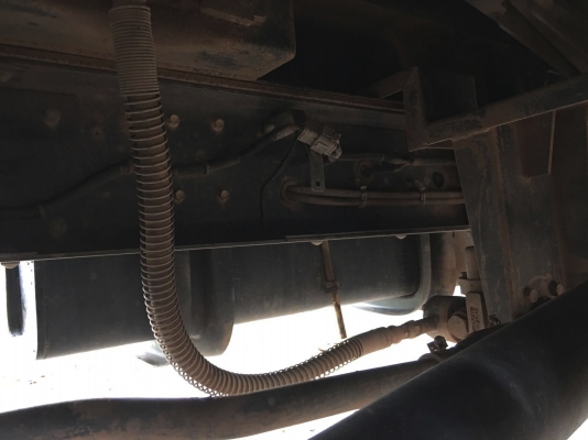 รถอีซูซุ 6 ล้อดั้ม FRR 210 แรงม้า  ปี 57.  ( รถวิ่ง 53,xxx กม. )     สนใจติดต่อ  081 - 6079515